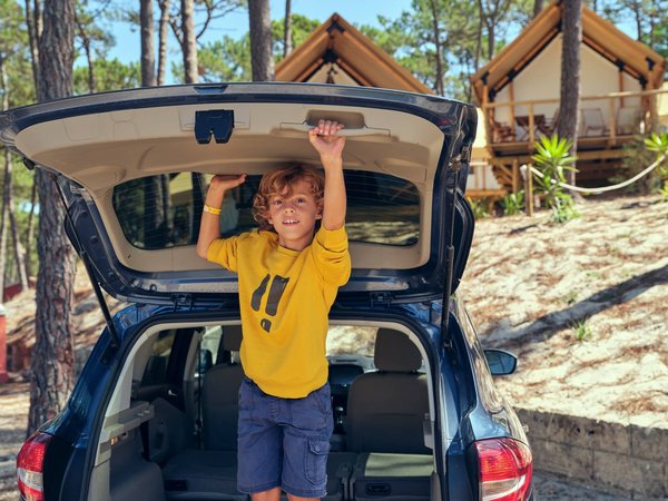 Quels campings proches du Puy du Fou proposent des activités pour enfants ?