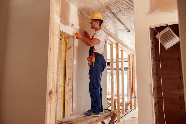 Quelles sont les tendances actuelles en matière de couleurs pour les travaux de peinture ?