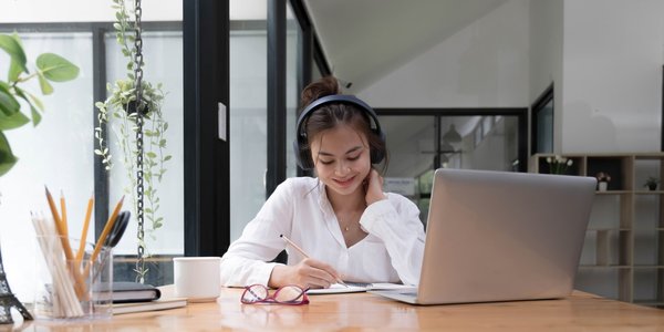 Formation en ligne : comment studi facilite votre parcours professionnel